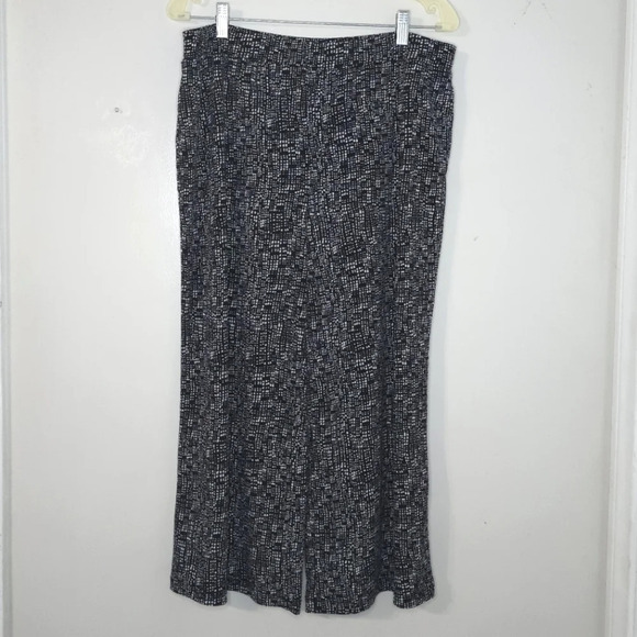 SUSAN GRAVER Liquid Knit Wide Leg Culotte Capri Pull On Pants w/ Pockets, M - Picture 3 of 13